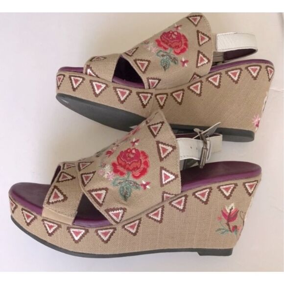 NWOT Sharif Andalusian Garden Women Embroidered Floral Boho Wedge Sandals Size - Picture 4 of 7